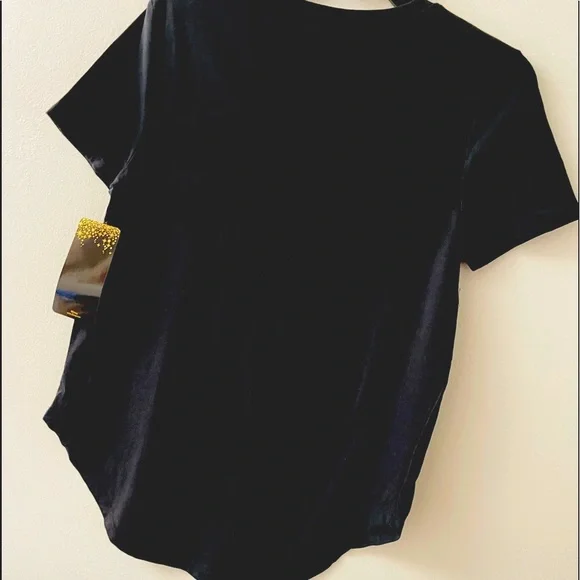 Disney Princess Shirt Women Size Medium New Tags - Picture 4 of 4